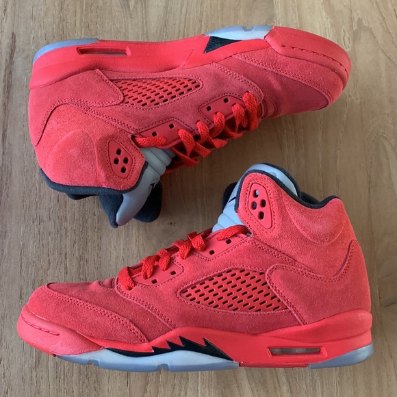 Jordan 5 Retro Red Suede GS - Picture 5 of 16
